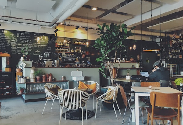 Interior Kedai Kue